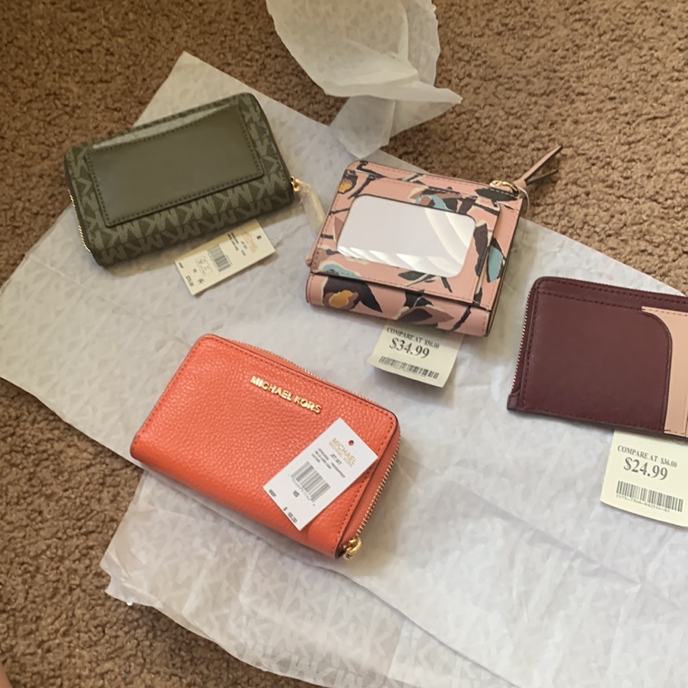 Wallets - Picture 9 of 9